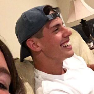 Meet your Posher, Hunter